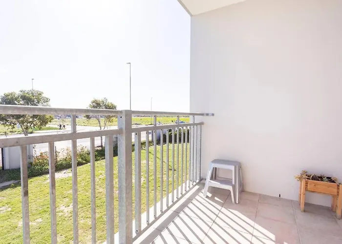 The Cozy Retreat, 2-Bedroom Apartment In Parklands, Cape Town
