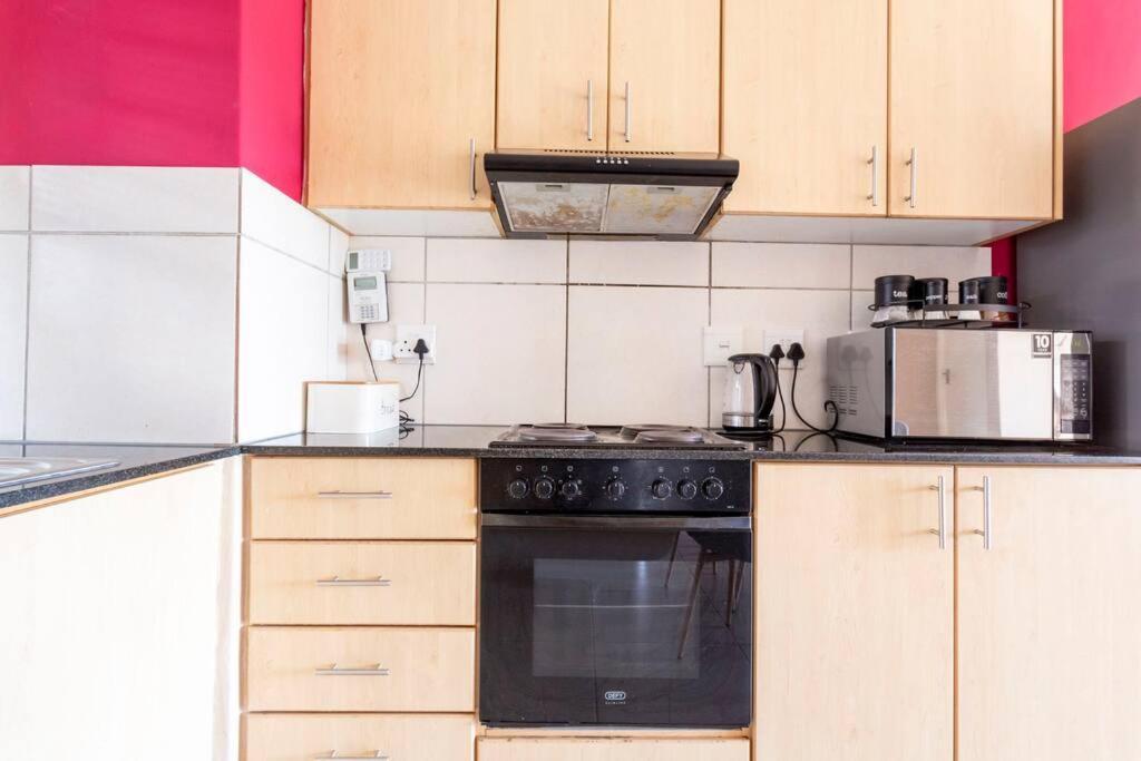 The Cozy Retreat, 2-bedroom In Parklands,
